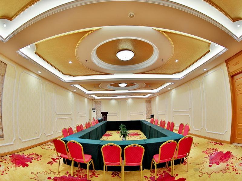 Vienna Hotel Wuhan International Convention And Exhibition Centre Exterior foto